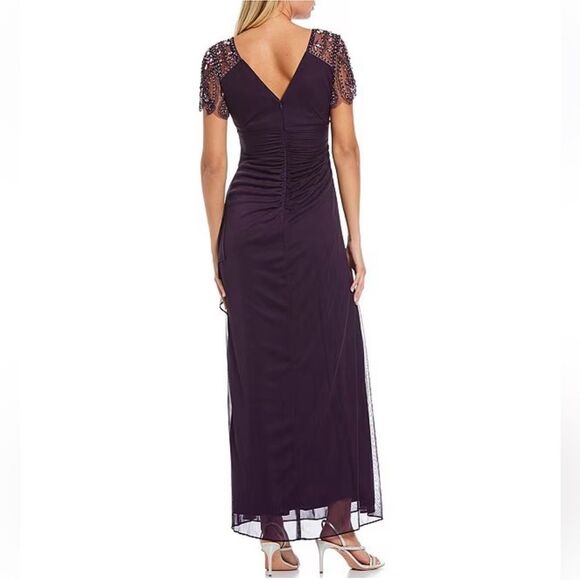 NWT XSCAPE | Beaded Formal Gown in Plum Purple Formal Elegant Long Dress 4P - Picture 2 of 16